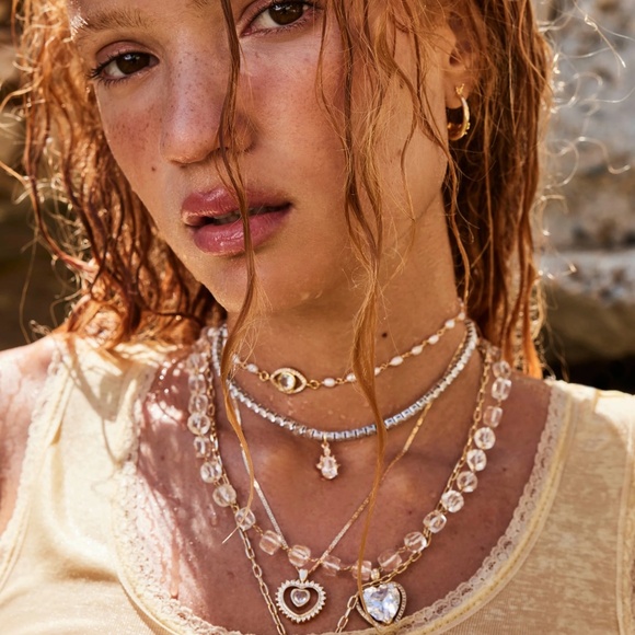 New Vanessa Mooney THE JOLENE HEART NECKLACE Heart pendant CZ necklace - Picture 3 of 4